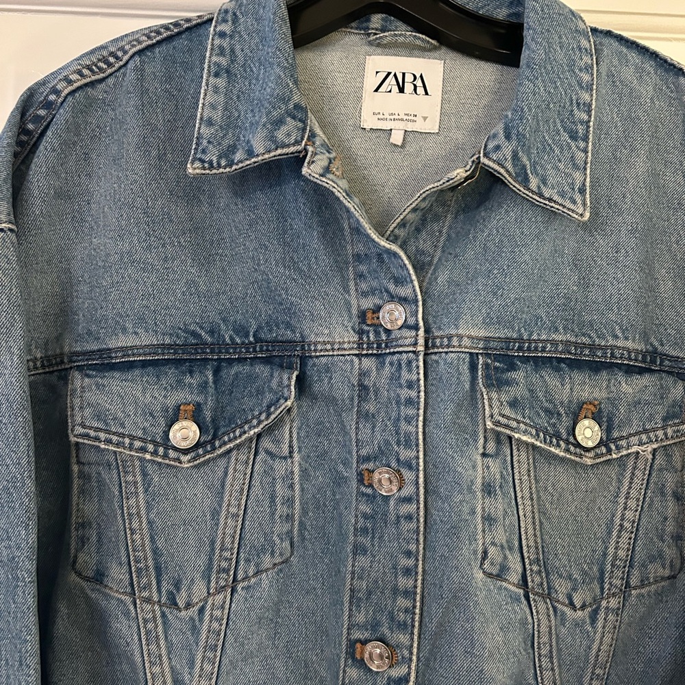 Zara Women's Cropped Blue Jean Jacket - Picture 2 of 5